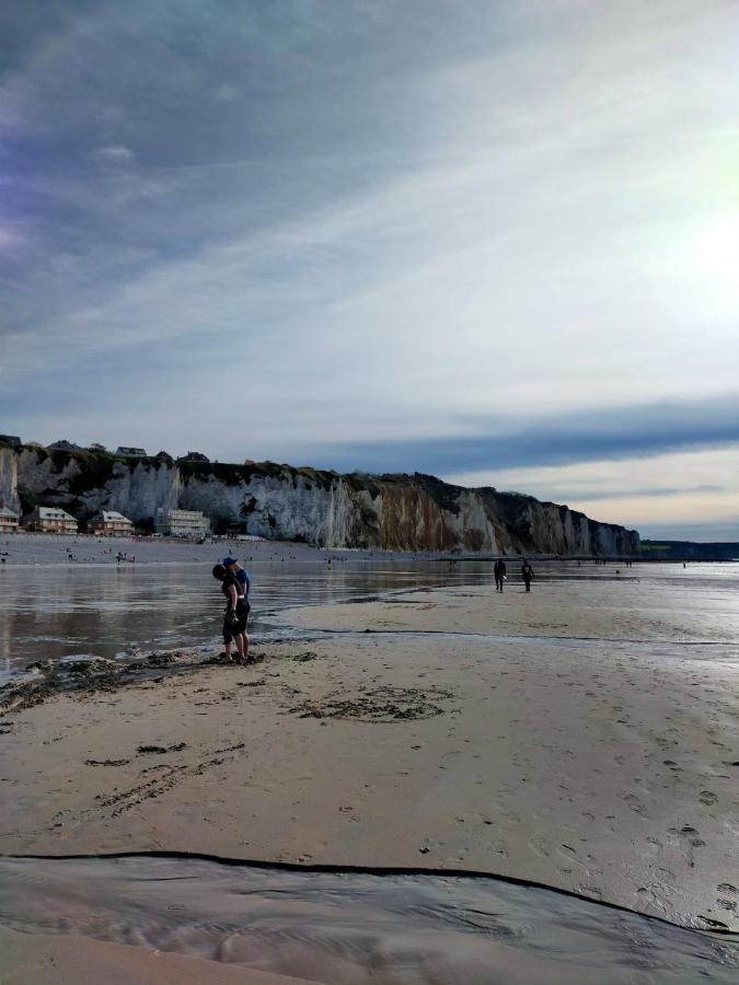 Entre Port Et Plage Apartment Dieppe Exterior foto